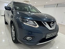 Nissan X-Trail 2.0 CVT Sunroof 4WD Grey 2016 Rear Entertainment